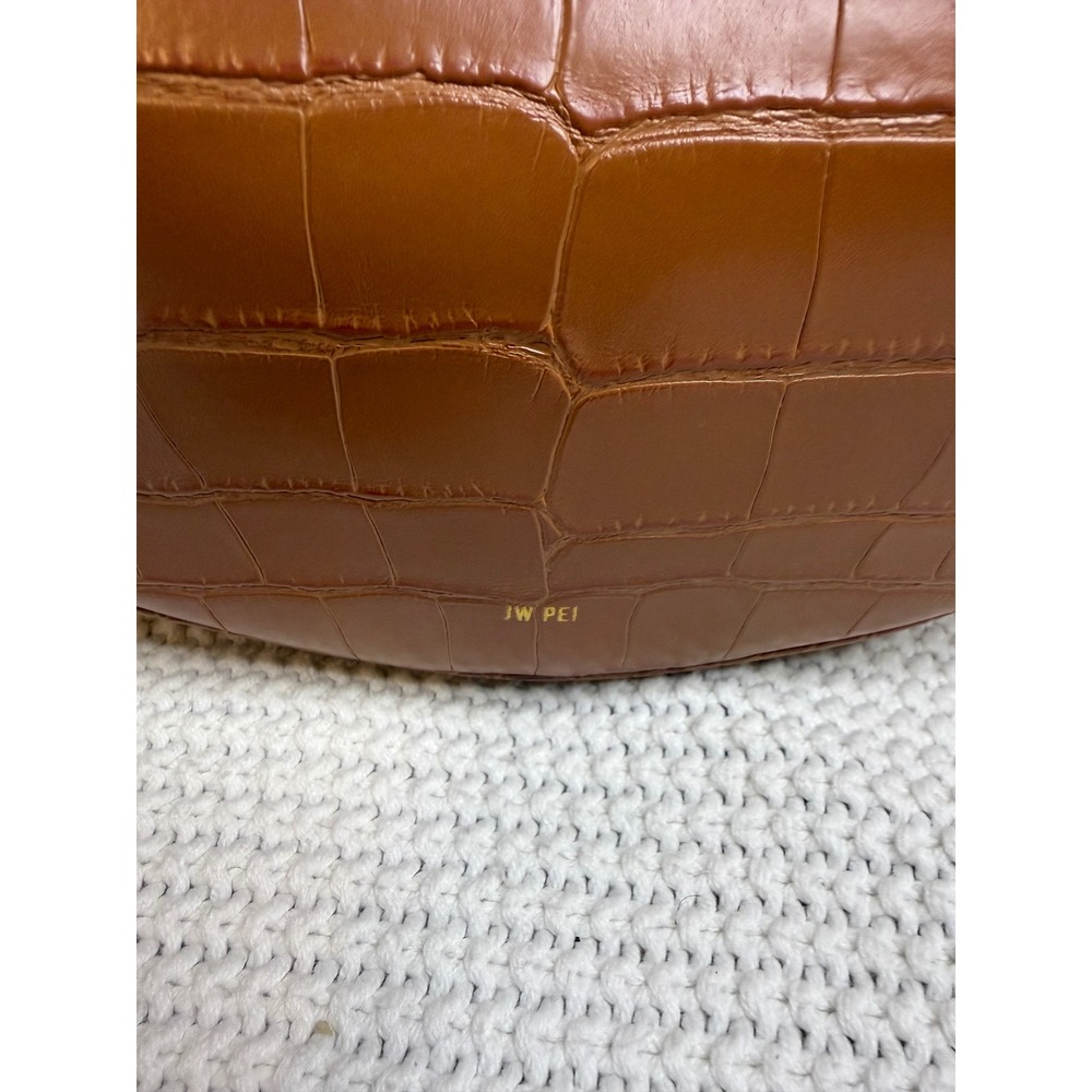 JW PEI Carly Saddle Bag Brown Croc Embossed Vegan Leather Shoulder Bag GWLPJC - Picture 2 of 10